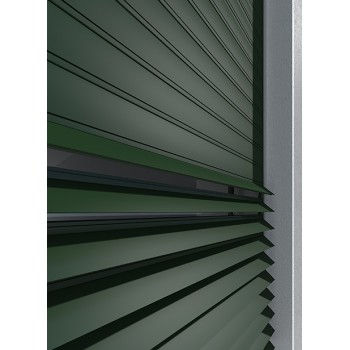 Tapparella in alluminio con lamelle orientabili su misura